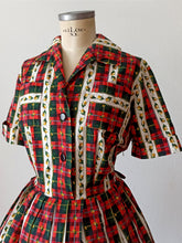 Load image into Gallery viewer, 1950s 1960s - GERMANY - Adorable Tartan Floral Cotton Dress - W35 (88cm)
