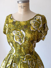 Load image into Gallery viewer, 1950s 1960s - Stunning Green Roseprint Rayon Dress - W30 (76cm)
