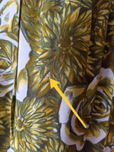 Load image into Gallery viewer, 1950s 1960s - Stunning Green Roseprint Rayon Dress - W30 (76cm)

