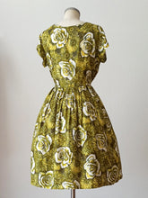 Load image into Gallery viewer, 1950s 1960s - Stunning Green Roseprint Rayon Dress - W30 (76cm)

