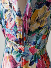 Charger l'image dans la galerie, 1940s - Stunning Floral Rayon Silk Dress - W28.5 (72cm)
