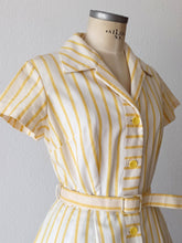 Load image into Gallery viewer, 1950s 1960s - GERMANY - Adorable Striped Linen Dress - W31 (80cm)
