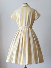 Load image into Gallery viewer, 1950s 1960s - GERMANY - Adorable Striped Linen Dress - W31 (80cm)
