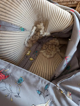 Load image into Gallery viewer, 1930s - MODELL, Germany - Outstanding Trapunto Birds Silk Dress - W26 (66cm)
