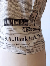 Laden Sie das Bild in den Galerie-Viewer, 1950s -CONNIE, USA - Collectable Feb 1955 Newspaper Top - W30 (76cm)
