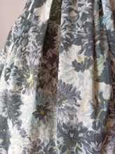 Carica l'immagine nel visualizzatore di Gallery, 1950s 1960s - Gorgeous Floral Dress - W29 (74cm)
