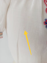 Cargar imagen en el visor de la galería, 1940s - ARTEX, Hungary - Colorful Gauze Blouse - W29 (74cm)
