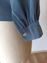 Cargar imagen en el visor de la galería, 1940s - Gorgeous Slate Blue Embroidered Blouse - Sz S
