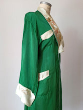 Load image into Gallery viewer, 1940s 1950s - Exquisite 3pc Green Liquid Silk Chinese Pajama
