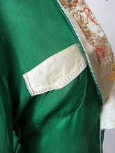 Load image into Gallery viewer, 1940s 1950s - Exquisite 3pc Green Liquid Silk Chinese Pajama
