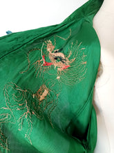 Load image into Gallery viewer, 1940s 1950s - Exquisite 3pc Green Liquid Silk Chinese Pajama
