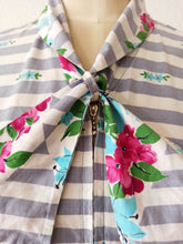 Laden Sie das Bild in den Galerie-Viewer, 1940s - SPARWICK, UK - Outstanding Zippered Front Dress - W28.5 (72cm)
