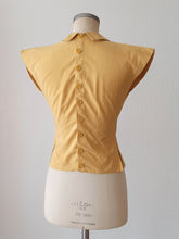 Carica l'immagine nel visualizzatore di Gallery, 1940s 1950s - Stunning Embroidered Cotton Blouse - W27.5 (70cm)
