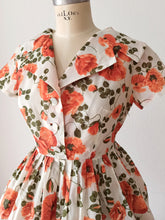 Load image into Gallery viewer, 1950s 1960s - Gorgeous French Floral Dress - W27.5 (70cm)
