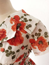 Load image into Gallery viewer, 1950s 1960s - Gorgeous French Floral Dress - W27.5 (70cm)
