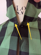 Load image into Gallery viewer, 1940s 1950s - VM, Paris - Stunning Green Plaid Blouse - W30 (76cm)
