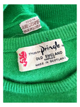 Laden Sie das Bild in den Galerie-Viewer, 1950s - PRINGLE, Scotland - Green Cashmere Jumper - Sz S/M
