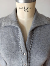 Load image into Gallery viewer, 1950s - DALTON, USA - Exquisite Grey Cashmere Cardigan

