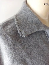 Load image into Gallery viewer, 1950s - DALTON, USA - Exquisite Grey Cashmere Cardigan

