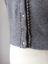 Load image into Gallery viewer, 1950s - DALTON, USA - Exquisite Grey Cashmere Cardigan
