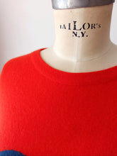 Laden Sie das Bild in den Galerie-Viewer, 1950s 1960s - PRINGLE, Scotland - Intarsia Cashmere Sweater - Sz M/L
