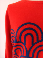 Laden Sie das Bild in den Galerie-Viewer, 1950s 1960s - PRINGLE, Scotland - Intarsia Cashmere Sweater - Sz M/L
