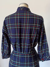 Charger l'image dans la galerie, 1940s - VIYELLA, UK - Gorgeous Tartan Shirtwaister Dress - W27.5 (70cm)
