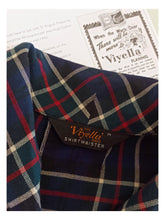 Charger l'image dans la galerie, 1940s - VIYELLA, UK - Gorgeous Tartan Shirtwaister Dress - W27.5 (70cm)
