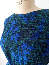 Cargar imagen en el visor de la galería, 1950s - FRANCE - Stunning Textured Wool Dress
