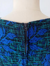 Cargar imagen en el visor de la galería, 1950s - FRANCE - Stunning Textured Wool Dress
