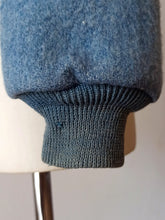 Laden Sie das Bild in den Galerie-Viewer, 1940s - JENAX, USA - Collectable Embroidered Wool Ski Jacket - Sz Medium
