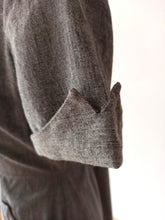 Carica l'immagine nel visualizzatore di Gallery, 1940s - ELAN, France - Exquisite Grey Wool Dress - W29 (74cm)
