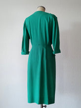 Load image into Gallery viewer, 1940s - RICHARD MARCUS, USA - Delightful Emerald Rayon Dress - W31.5 (80cm)
