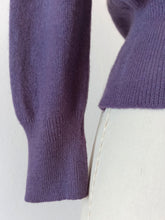 Load image into Gallery viewer, 1950s - DALTON, USA - Glorious Muted Lavender Cashmere Sweater - Sz M
