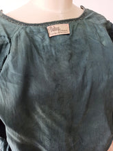 Load image into Gallery viewer, 1950s - DALTON, USA - Spectacular Sequined Cashmere Cardigan

