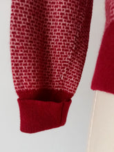 Load image into Gallery viewer, 1950s 1960s - BRYANT, Scotland - Gorgeous Cashmere Sweater
