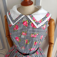Load image into Gallery viewer, 1950s - The Most Adorable Vichy Rose Print Dress - W26 (66cm)
