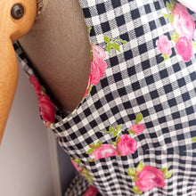 Load image into Gallery viewer, 1950s - The Most Adorable Vichy Rose Print Dress - W26 (66cm)
