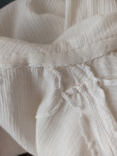 Load image into Gallery viewer, 1950s - Gorgeous Balloon Sleeves Muslin Blouse - W27.5 (70cm)
