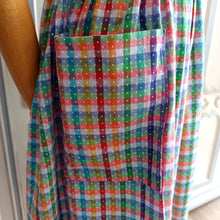 Charger l&#39;image dans la galerie, 1940s 1950s - Adorable Colorful Tie Back Dress - W27 (68cm)
