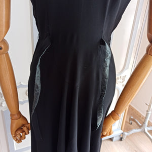 1940s - Grovine, New York - Stunning Black Rayon Crepe Dress - W28.5 (72cm)