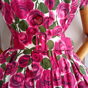 1950s - ASTOR, France - Outstanding Rose Print Dress - W30 (76cm)