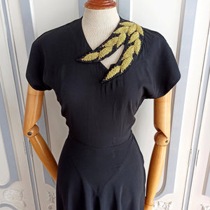 1940s - Grovine, New York - Stunning Black Rayon Crepe Dress - W28.5 (72cm)