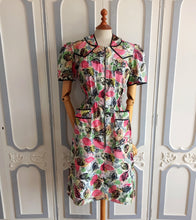 Charger l&#39;image dans la galerie, 1940s - FAVORITA - Rare Stunning Front Zip Dress - W25 to 39 (64 to 100cm)
