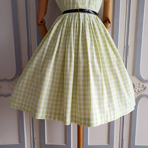 1950s  - Gorgeous Lime Checked Cotton Dress - W27 (68cm)