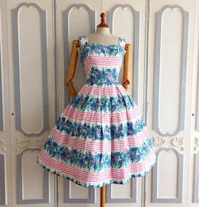 1950s - Stunning Floral Stripes Cotton Dress - W31.5 (80cm)
