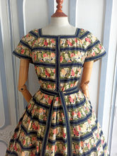 Cargar imagen en el visor de la galería, 1940s 1950s - Fabulous Front Zipper Cotton Dress - W31 (78cm)
