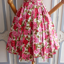 Load image into Gallery viewer, 1950s 1960s - Stunning Back Tails Roseprint Dress - W25 (64cm)
