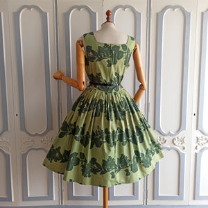 1950s - St. Michael, UK - Stunning Green Floral Dress - W29 (74cm)