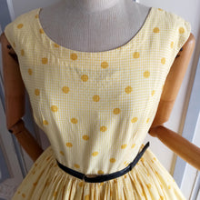 Load image into Gallery viewer, 1950s - Adorable Yellow Vichy Dots Cotton Dress - W28 (72cm)
